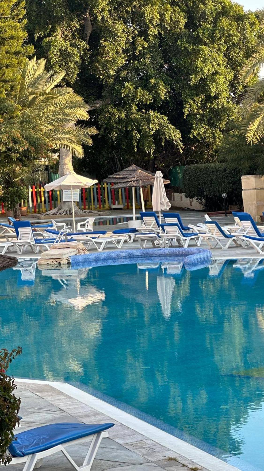 Paphos Gardens Studio Suite Exterior foto