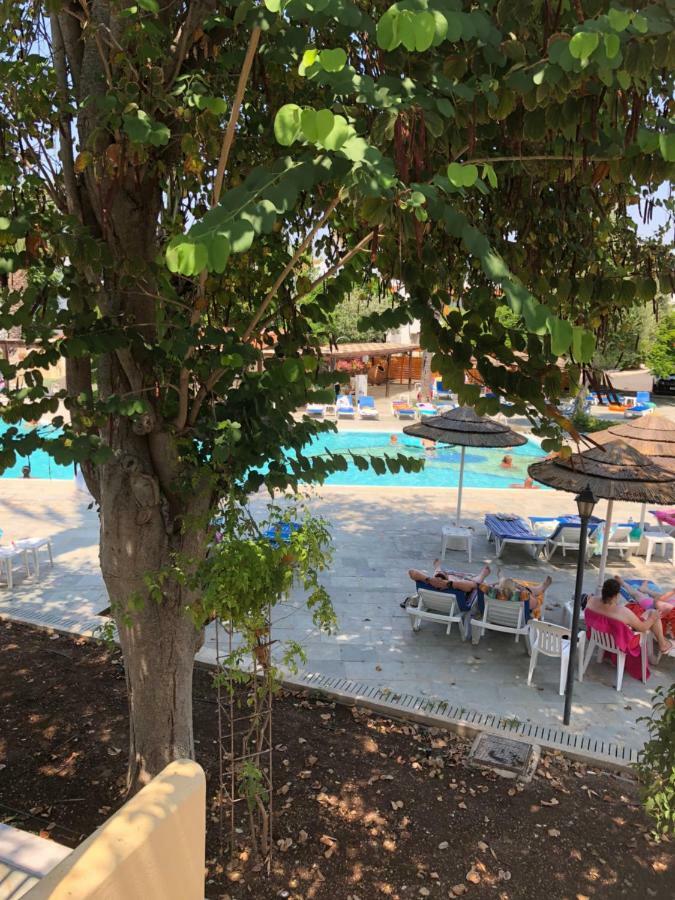 Paphos Gardens Studio Suite Exterior foto