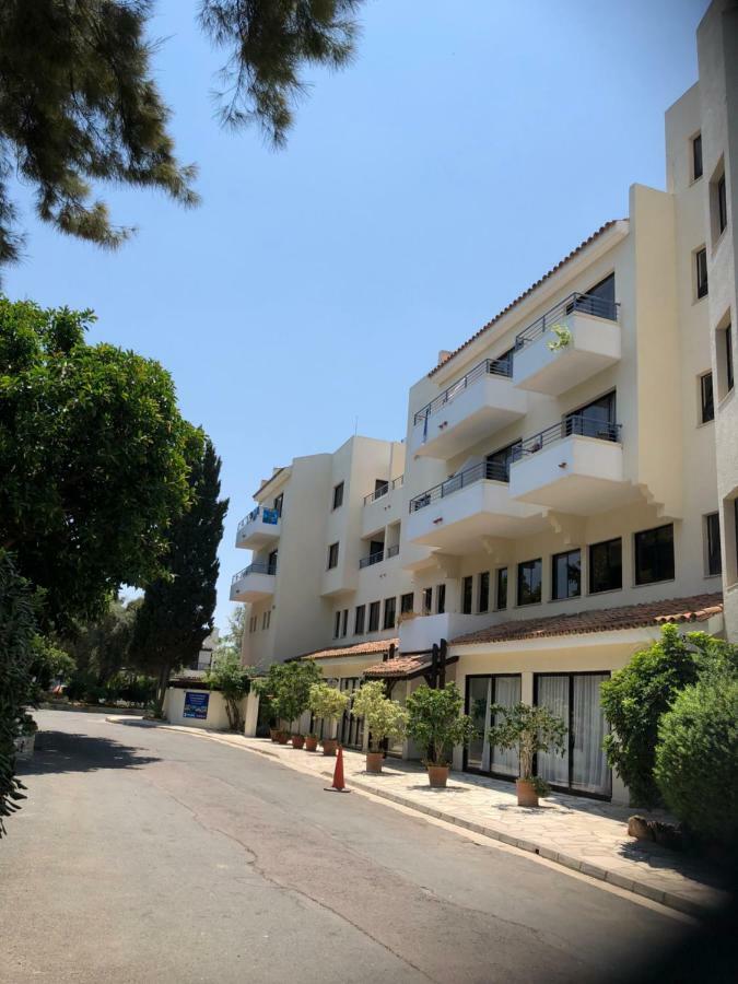 Paphos Gardens Studio Suite Exterior foto